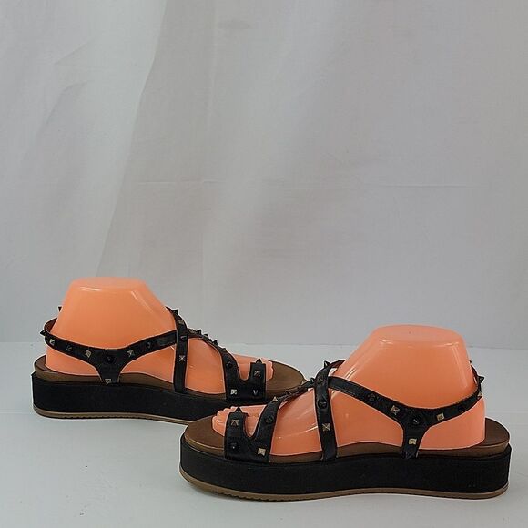 Ovyé Black Leather Women's Sandals - Picture 4 of 13